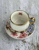 قهوه خوری ساده با نعلبکی گلدار