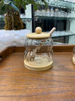 ظرف عسل شیاردار دو طبقه  درب و زیره بامبو - Image 2